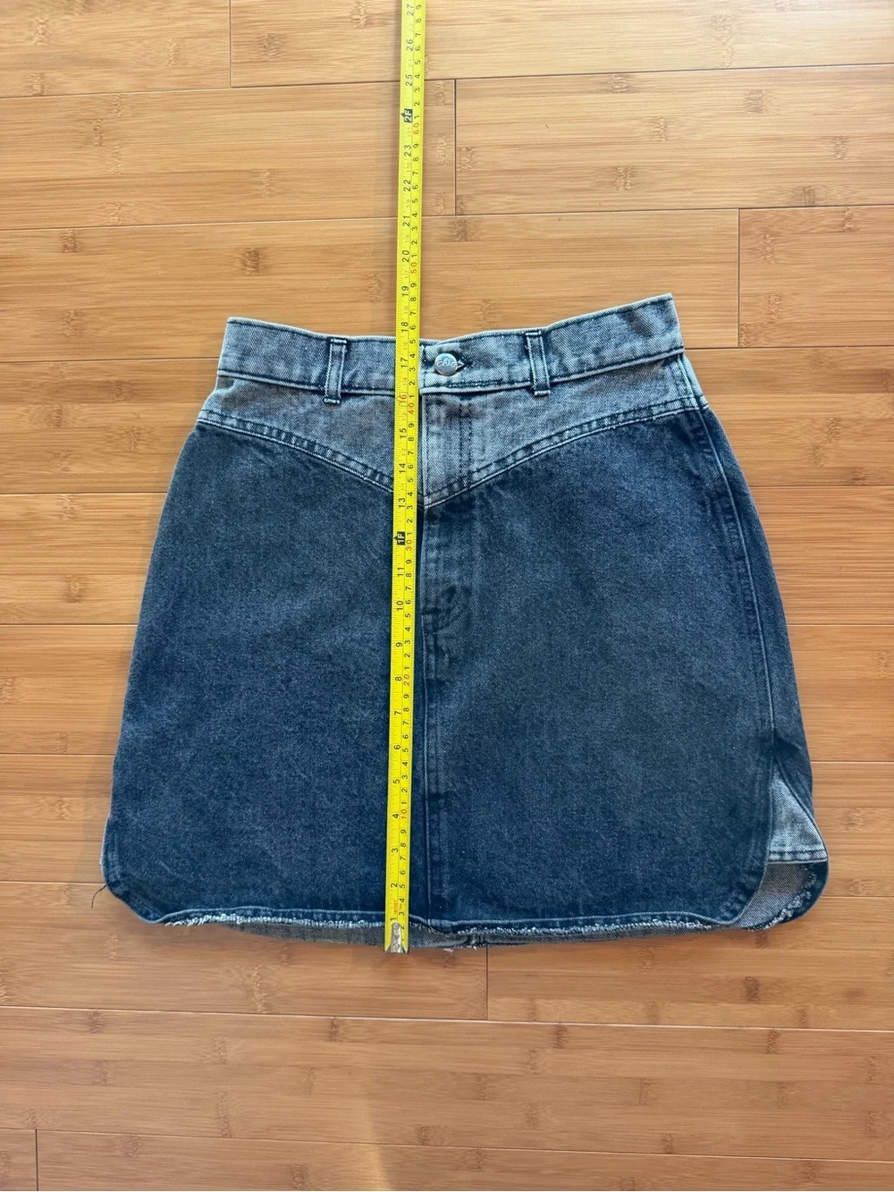 Vintage 80s Sunset Blues by Chic Denim Mini Skirt — High Waist